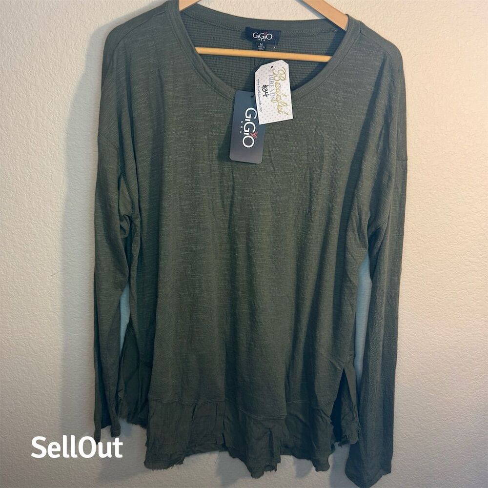 GIGO USA Olive Green Long Sleeve Distressed Ruffle Hem Top Women's Medium